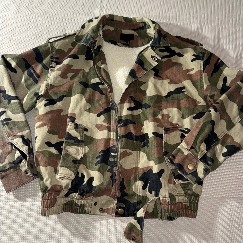 Men's Camouflage Puffer Jacket